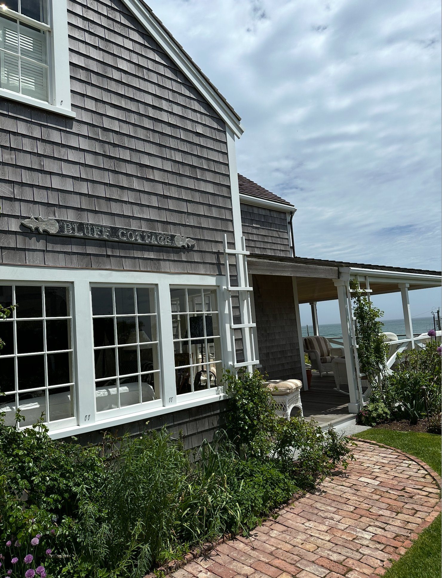Bluff Cottage with ocean view and wraparound porch